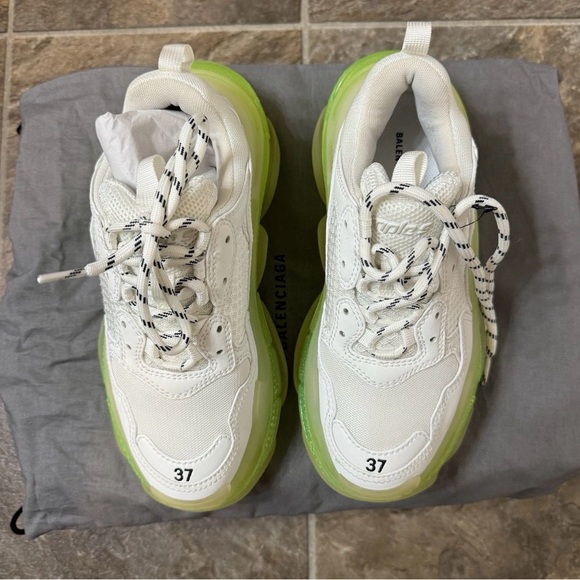 NIB Balenciaga White Triple S Clear Sole Sneakers Size US 7 EU 37 Women - Picture 4 of 11